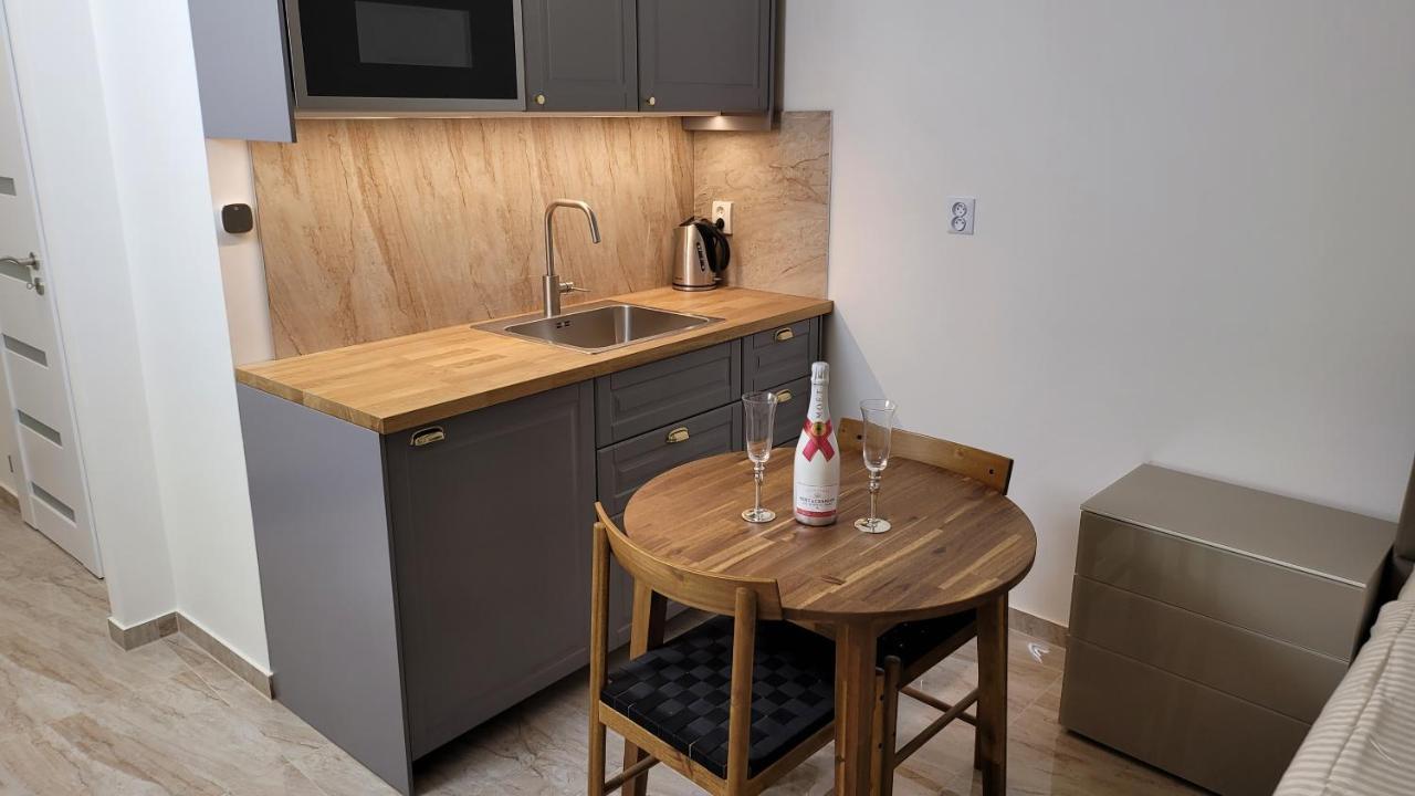 Luxusni Apartman Nedaleko Centra Praha Eksteriør bilde