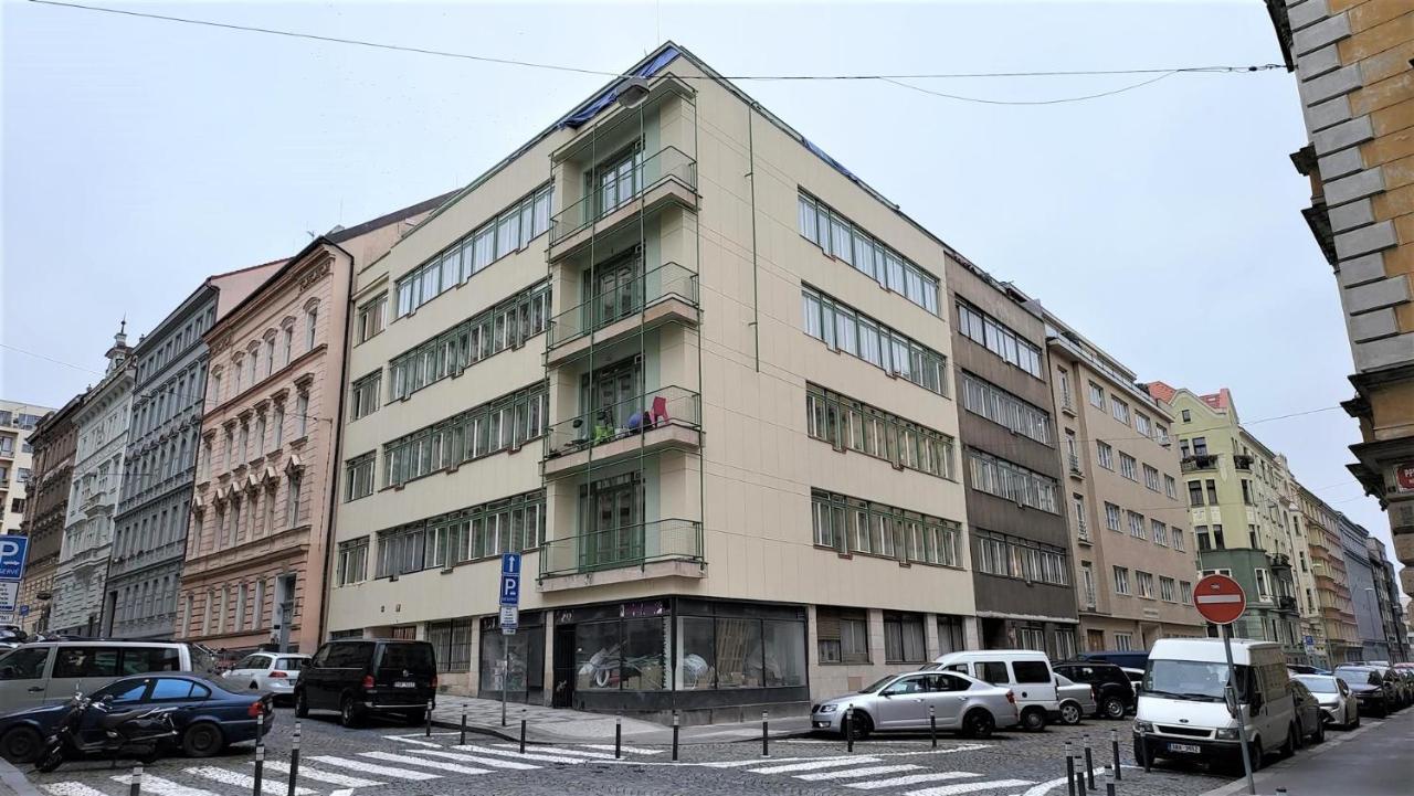 Luxusni Apartman Nedaleko Centra Praha Eksteriør bilde